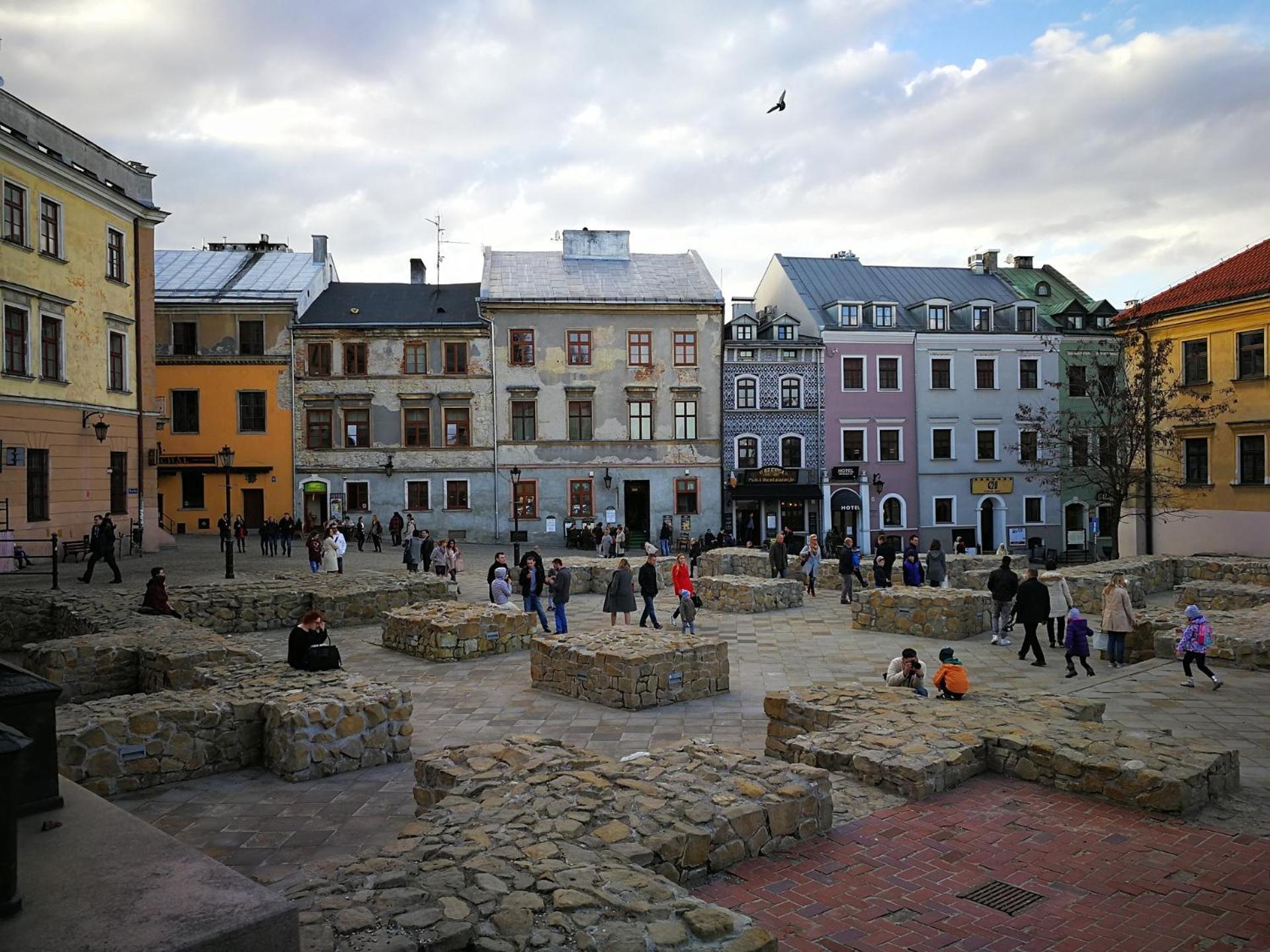 Hostel Dom Tu I Teraz Lublin Exterior foto