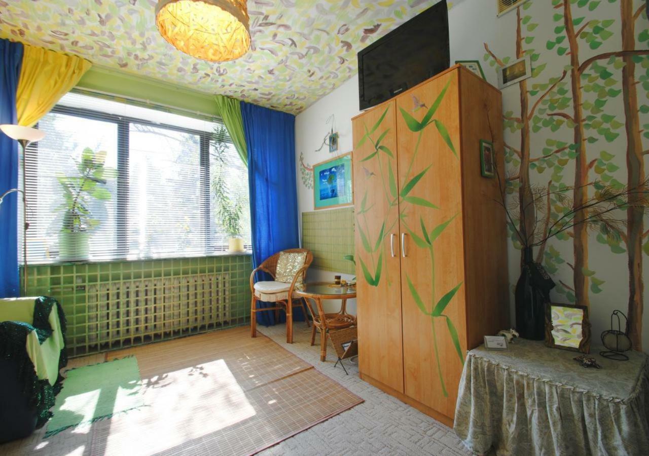 Hostel Dom Tu I Teraz Lublin Exterior foto